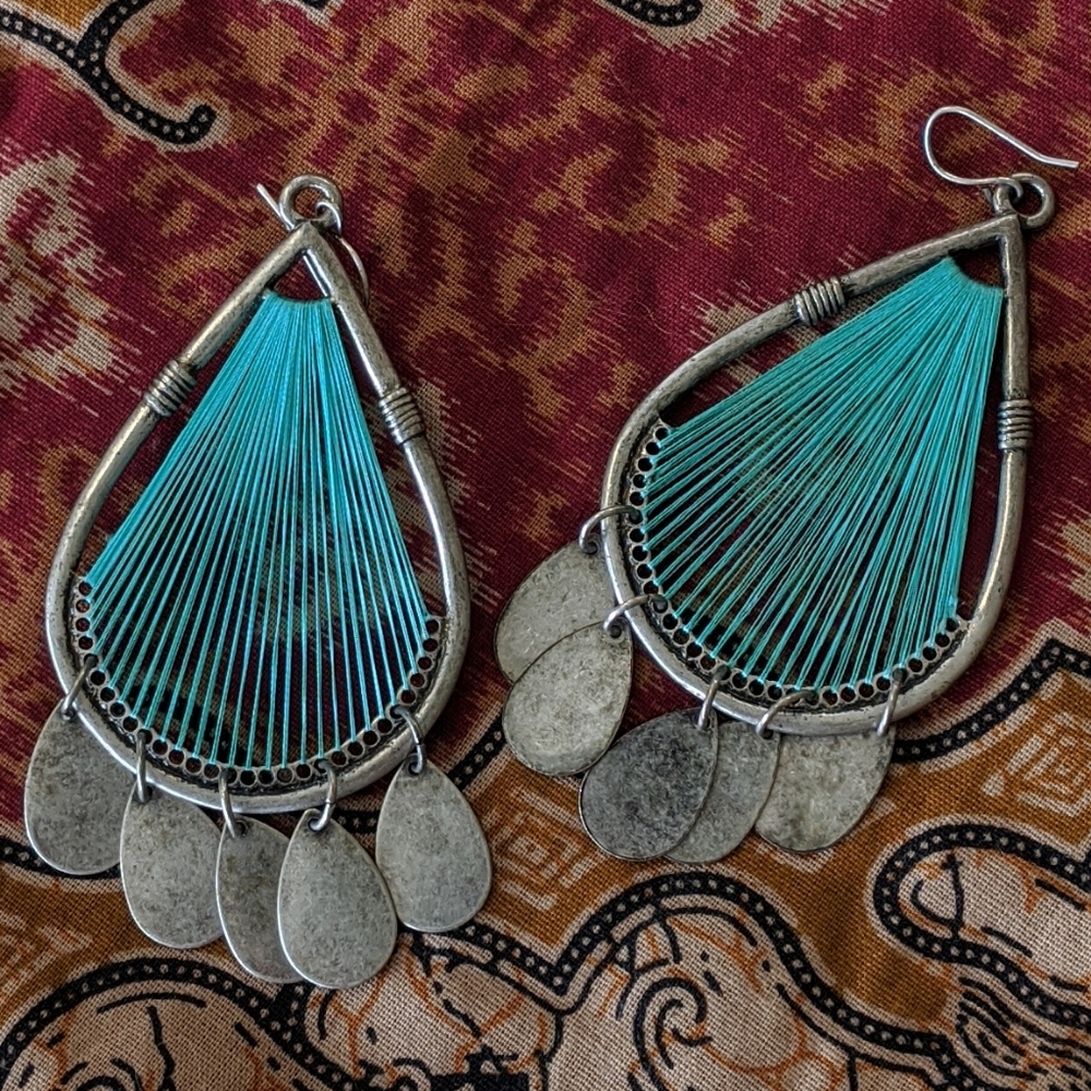 Turquoise & silver statement earrings - Picture 6 of 6
